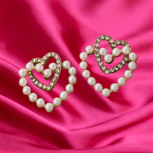 Load image into Gallery viewer, Pearl Heart Stud Earrings
